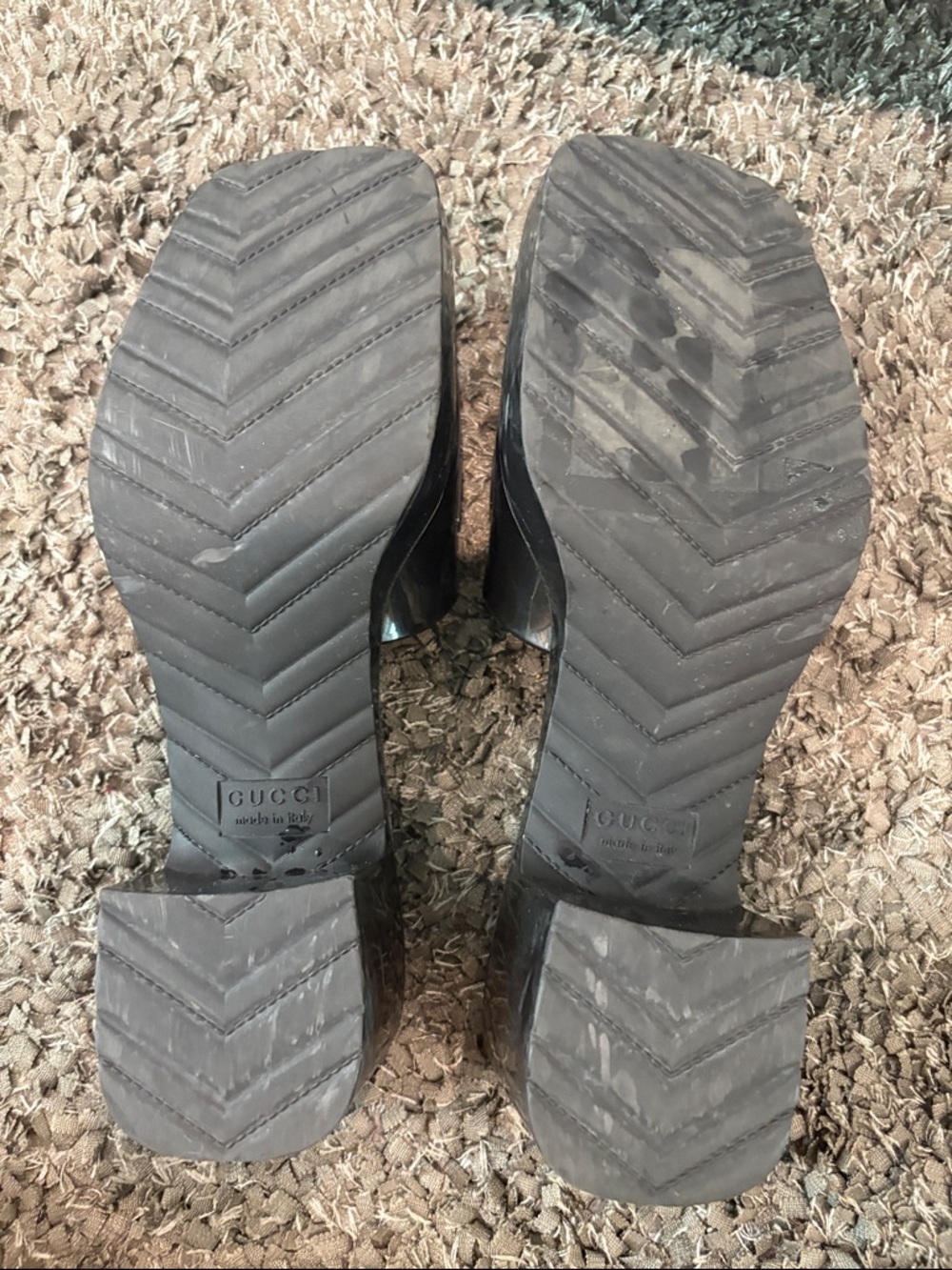 Gucci Black Patent Slide Mules with Embossed Logo - Picture 5 of 15